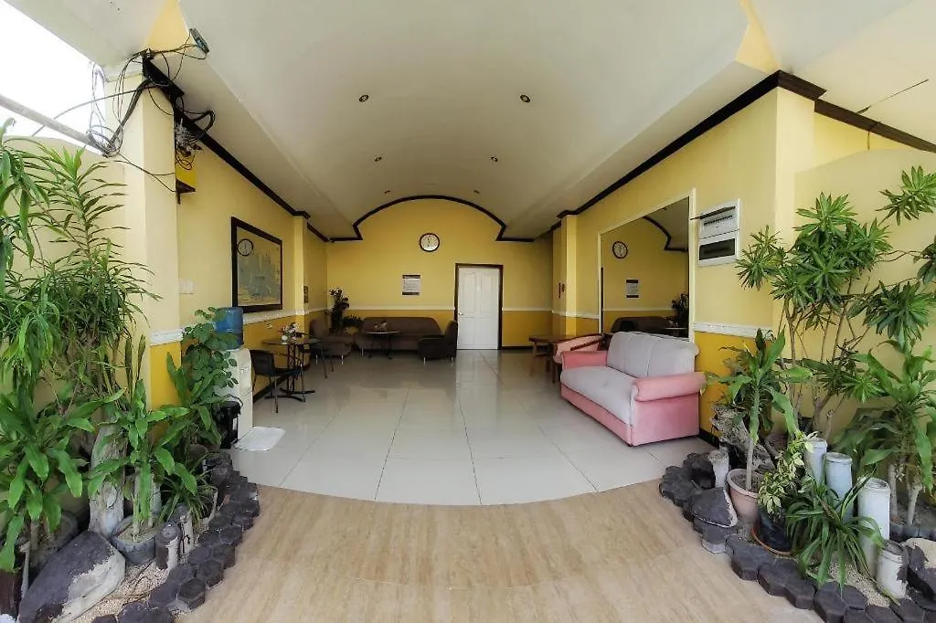 Sunny Point Hotel Davao 2*,